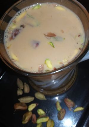 A picture of ELAchi PiStaChO ChAey.