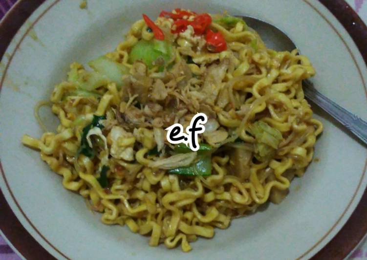 Langkah Mudah untuk Membuat Bakmie jowo nyemek, Bikin Ngiler