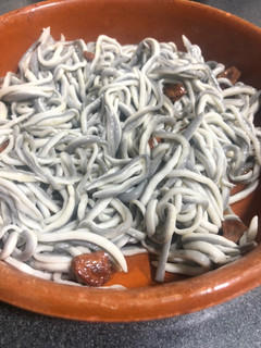 Una foto de Gulas a la bilbaína