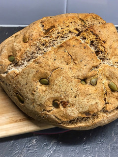 Una foto de Pan de centeno, espelta y harina integral
