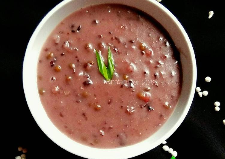 Bubur Ketan Hitam mix Kacang Hijau dan Sagu Mutiara