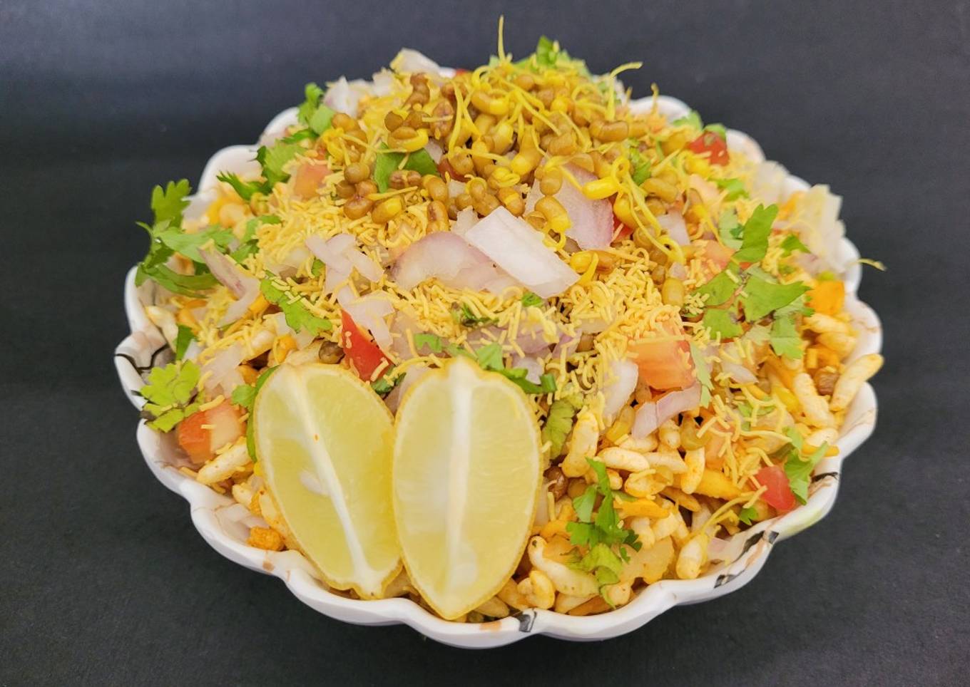 Matki Bhel