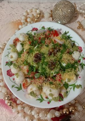 A picture of Makhana chat.