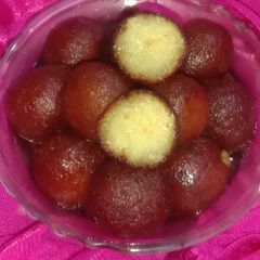 A picture of Paneer gulab jamun.