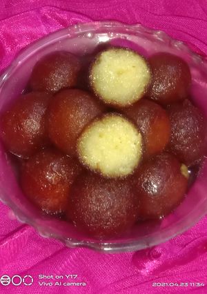 A picture of Paneer gulab jamun.