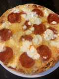 Pizza crunchi pepperoni con extra queso FÁCIL Y RÁPIDA