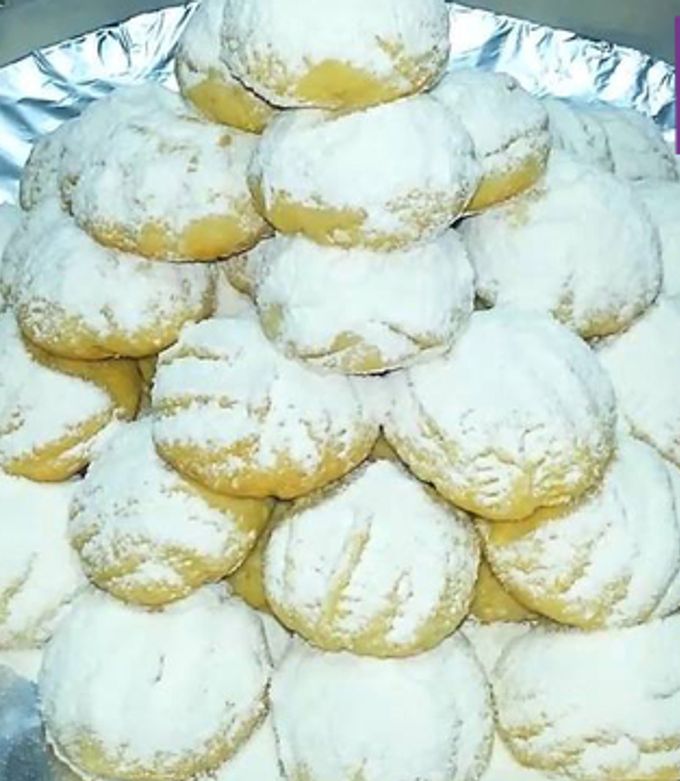 صورة لوصفة كحك العيد الذايب بدون تخمير من مطبخ ساسي