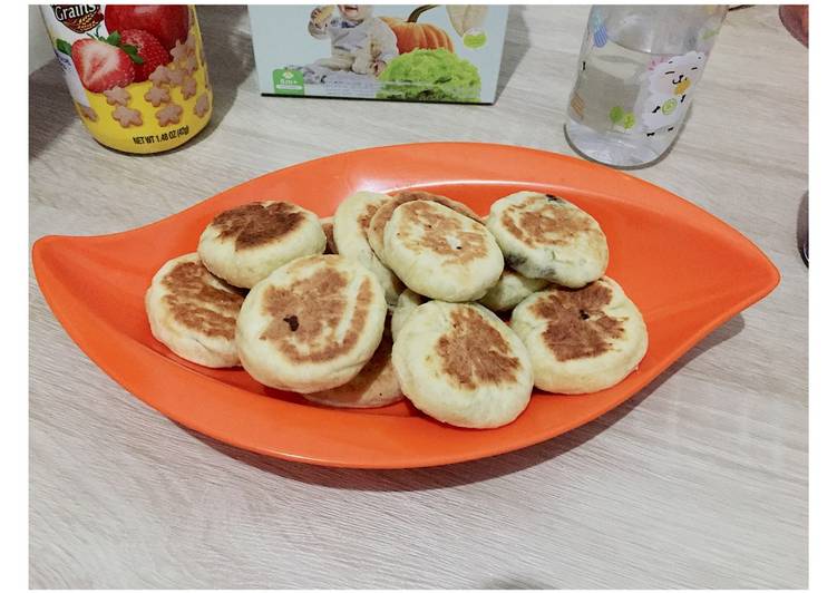 Bakpia teflon kacang ijo dan cokelat