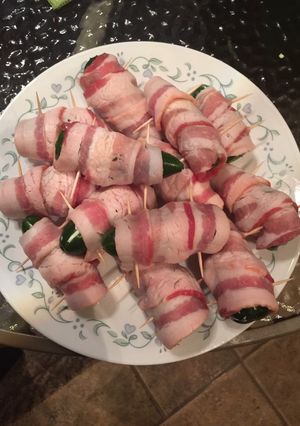 A picture of Jalapeño Poppers.
