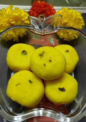A picture of Kesar peda.