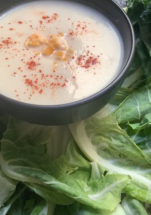 Une photo de Velouté 🫕de chou-fleur cheddar🌱🧀 gastronomie 🥄au petit prix 🥇