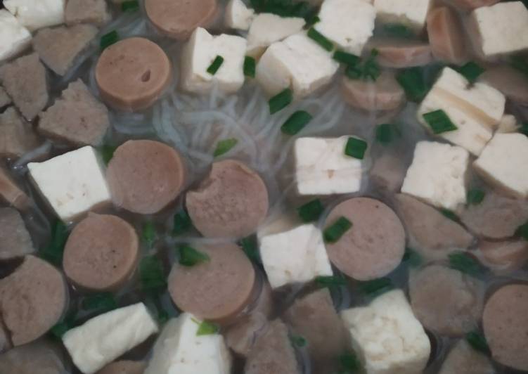 Cara Gampang mengolah Sup Bihun Tahu Sosis, Sempurna