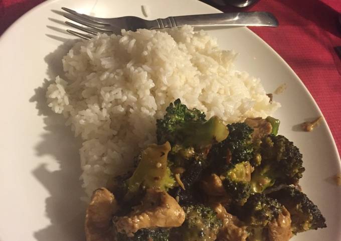 Recipe of Perfect Chicken and broccoli