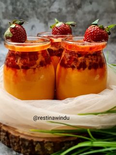Foto resep Silky Pudding Caramel Strawberry