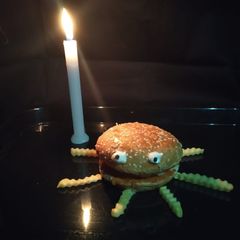A picture of Halloween Burger.