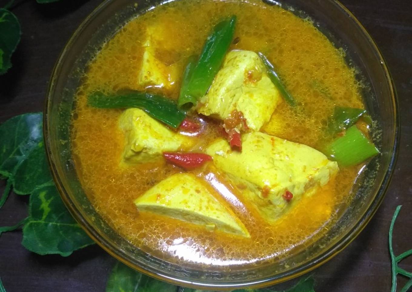 Tahu kuah kunyit