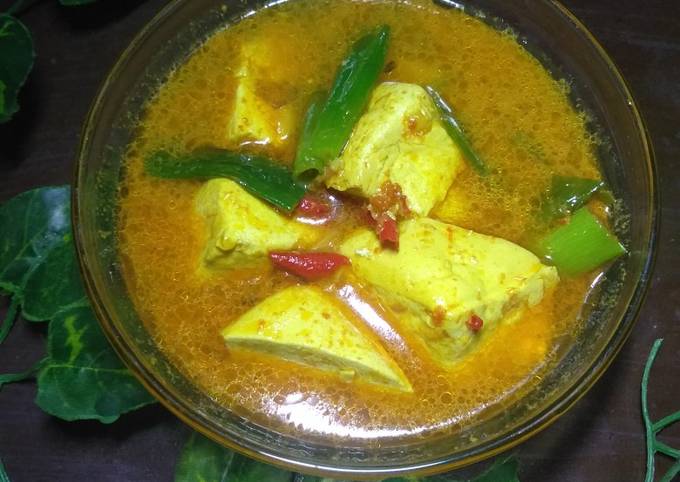 Resep: Tahu kuah kunyit Menu Enak Dan Mudah Dibuat