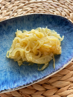 Una foto de Cebolla caramelizada con naranja a fuego lento (sin azúcar)