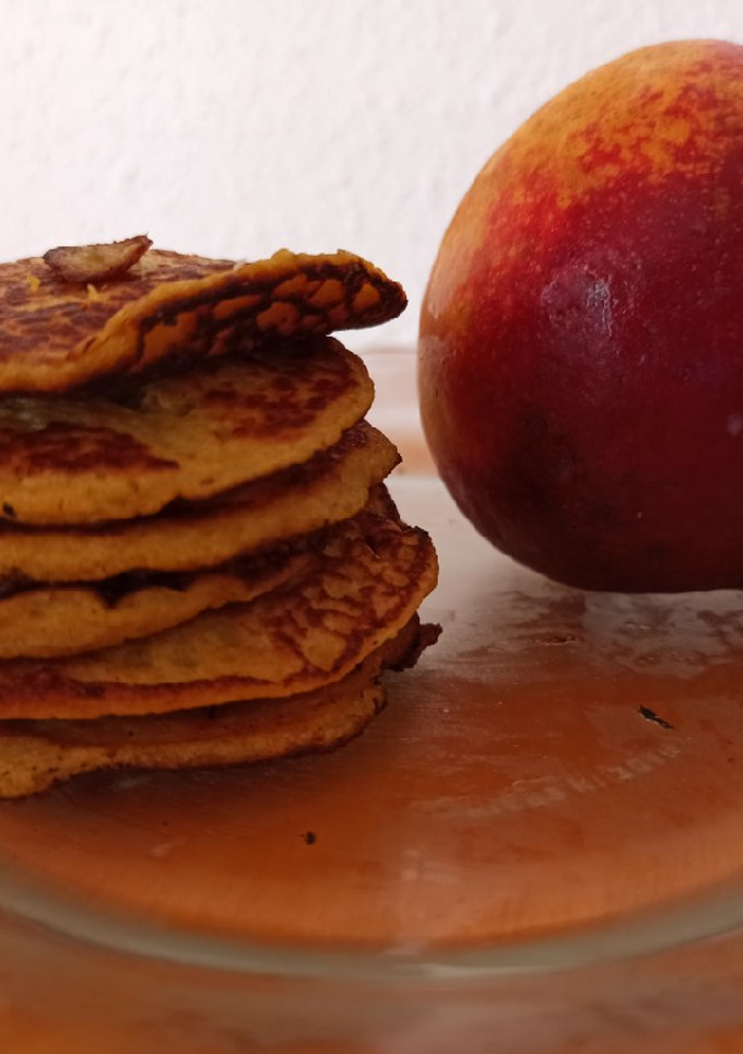 Una foto de Tortitas de nectarina o frutas (BLW) (3 ingredientes)