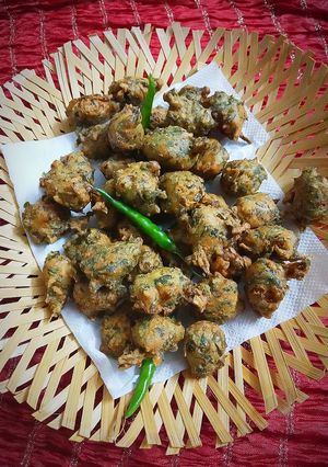 A picture of Kathiawari Methi Na Gota.