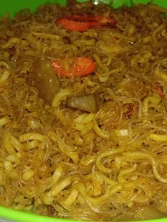 Foto resep Mie bihun goreng sederhana sekali ☺