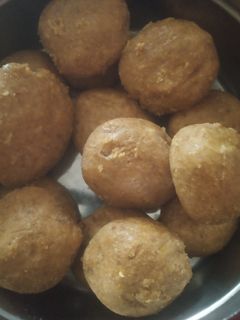 મગસ (Magas Recipe In Gujarati) રેસીપી મુખ્ય ફોટો
