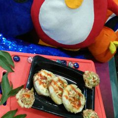 A picture of Small cheesy pizza.