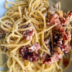 A picture of Bacon Spaghetti.