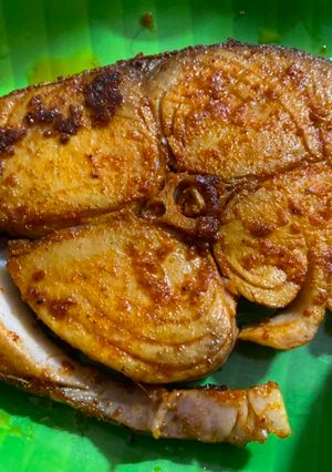 வஞ்சரம் மீன் ப்ரை (Vanjaram meen fry recipe in tamil) செய்முறை முக்கிய புகைப்படம்