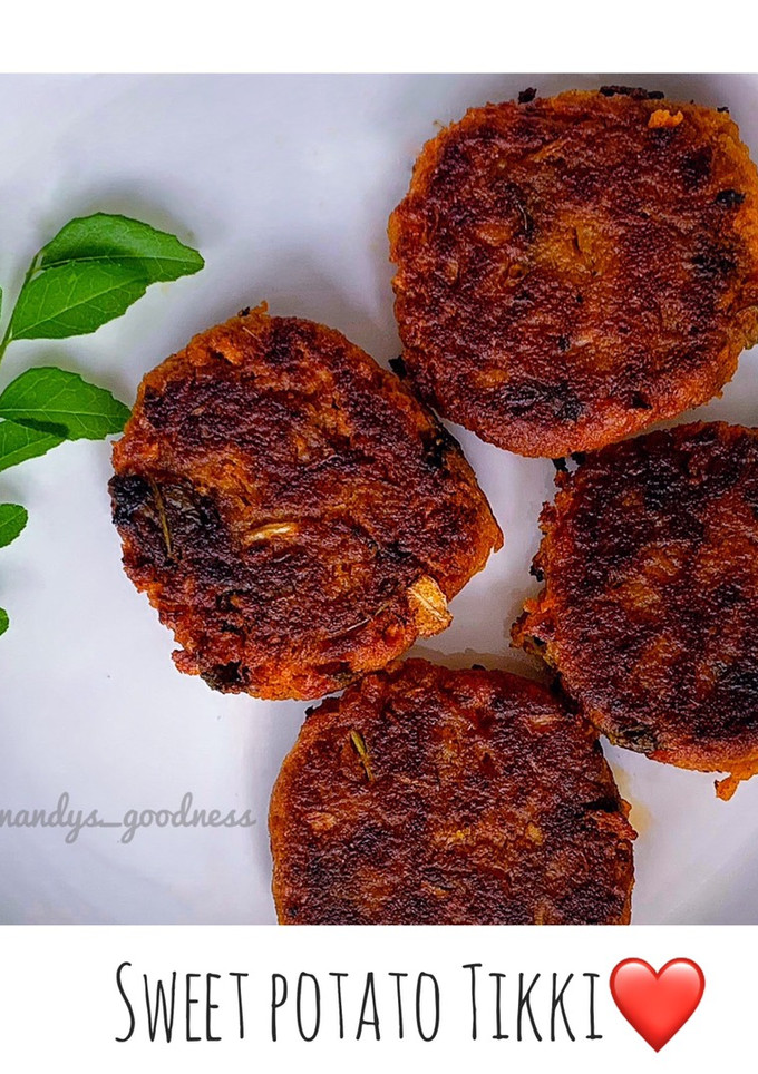 சர்க்கரை வெள்ளிக்கிழங்கு டிக்கி (Sarkaraivalli kilanku recipe in tamil) செய்முறை முக்கிய புகைப்படம்
