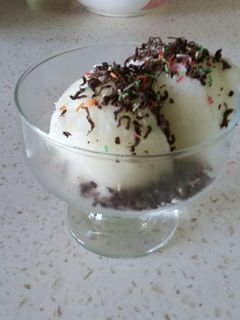 عکسی از دستور بستنی وانیلی 😍😍😍