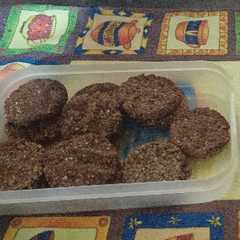 Una foto de Galletas de avena, cambur, zanahoria y cacao
