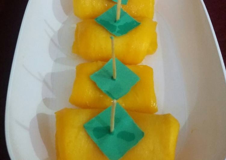 Mango rolls
