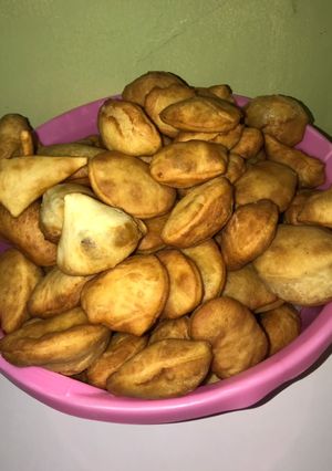 A picture of Mandazi.