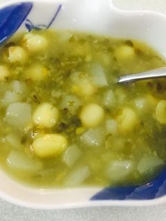 Hình của món Chè củ năng, sen đậu.