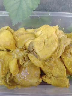 Foto resep Ayam ungkep bumbu kuning(Frozen food)