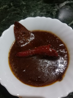 इमली की खट्टी मीठी चटनी (imli ki khatti mithi chutney recipe in Hindi) रेसिपी मुख्य फोटो