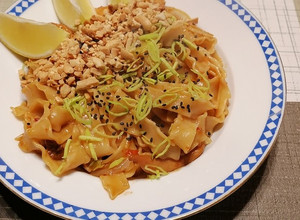 Foto principal de Pad Thai de pollo