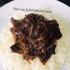 A picture of Beef Liver and red-wine onion gravy.