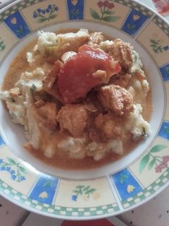 Fűszeres csirkemell, újragondolt krumplipürével 😊 recept fotója