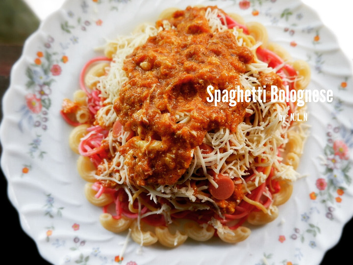 Anti Ribet, Buat Saus Homemade Spaghetti Bolognese Untuk Pemula