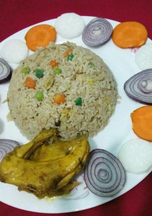 চিকেন ফ্রাইড রাইস রেসিপির প্রধান ছবি