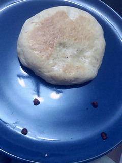 A picture of Burger buns.