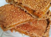 Una foto de empanadas dulces