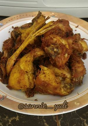 Foto resep Ayam goreng lengkuas simple