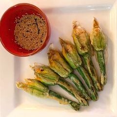 Squash blossoms (Stuffed with tofu and sesame filling) A picture of Squash blossoms (Stuffed with tofu and sesame filling).