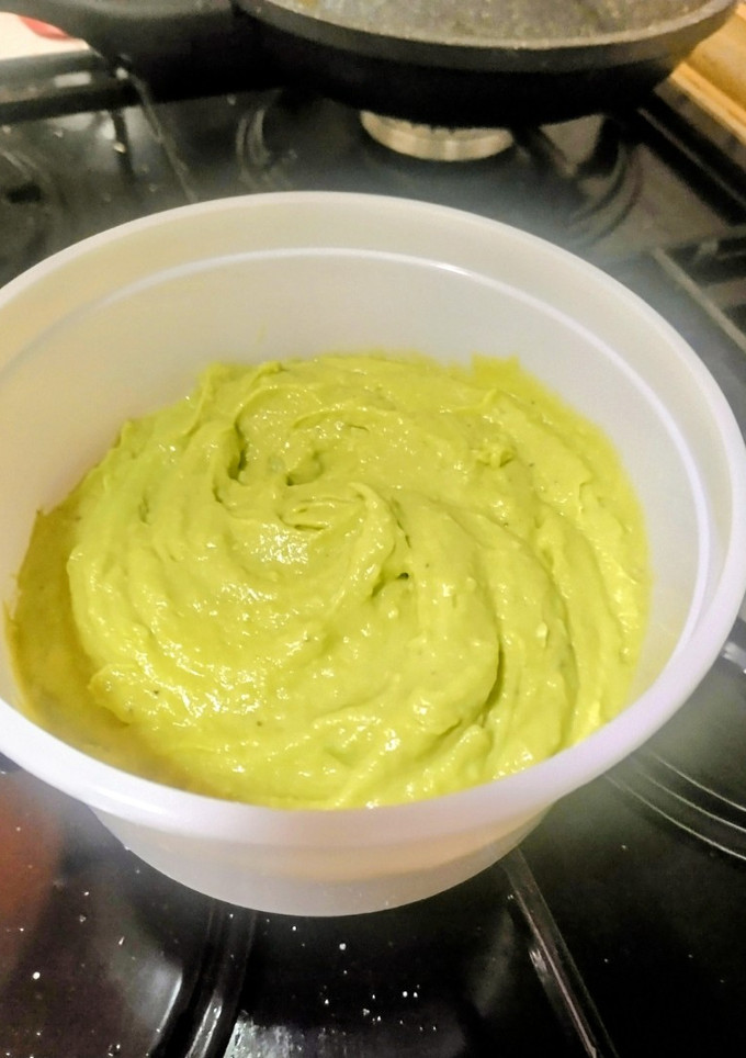 Una foto de Alioli de aguacate