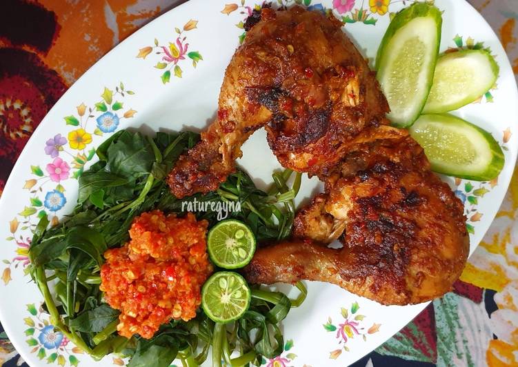 Ayam Taliwang dan Plecing Kangkung