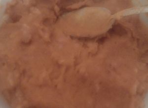 Una foto de FRIJOLES PERUANO FRITOS ADOBADOS DELICIOSOS😋😋