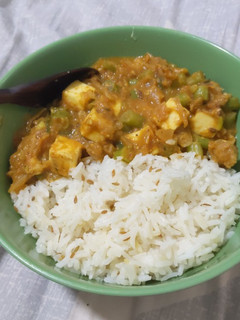 A picture of Mattar Paneer.